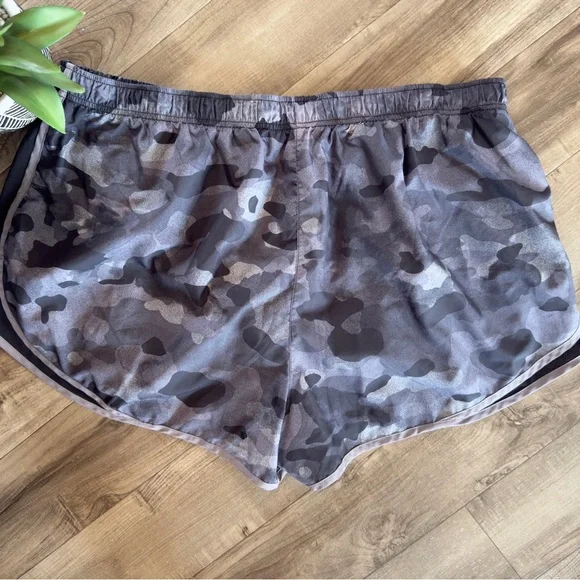 Nike tempo camo dri-fit athletic shorts size 3X - Picture 6 of 7